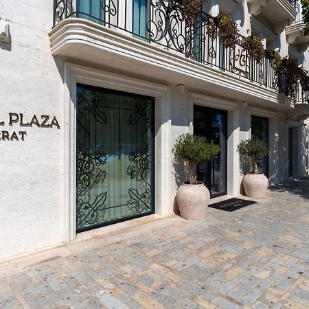 Hotel Plaza Μπεράτ Εξωτερικό φωτογραφία