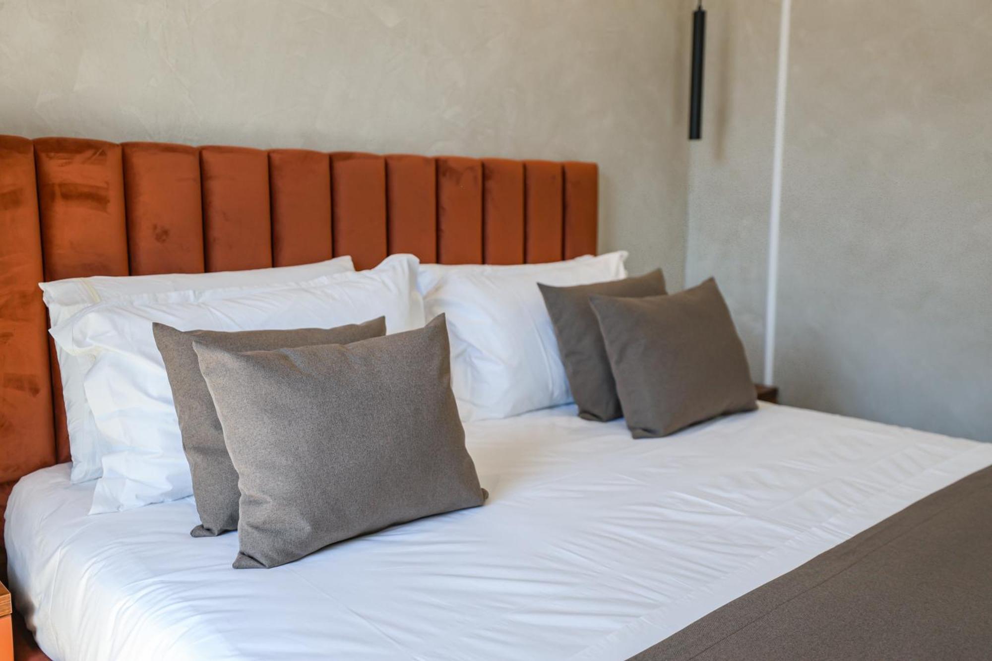 Hotel Plaza Μπεράτ Εξωτερικό φωτογραφία