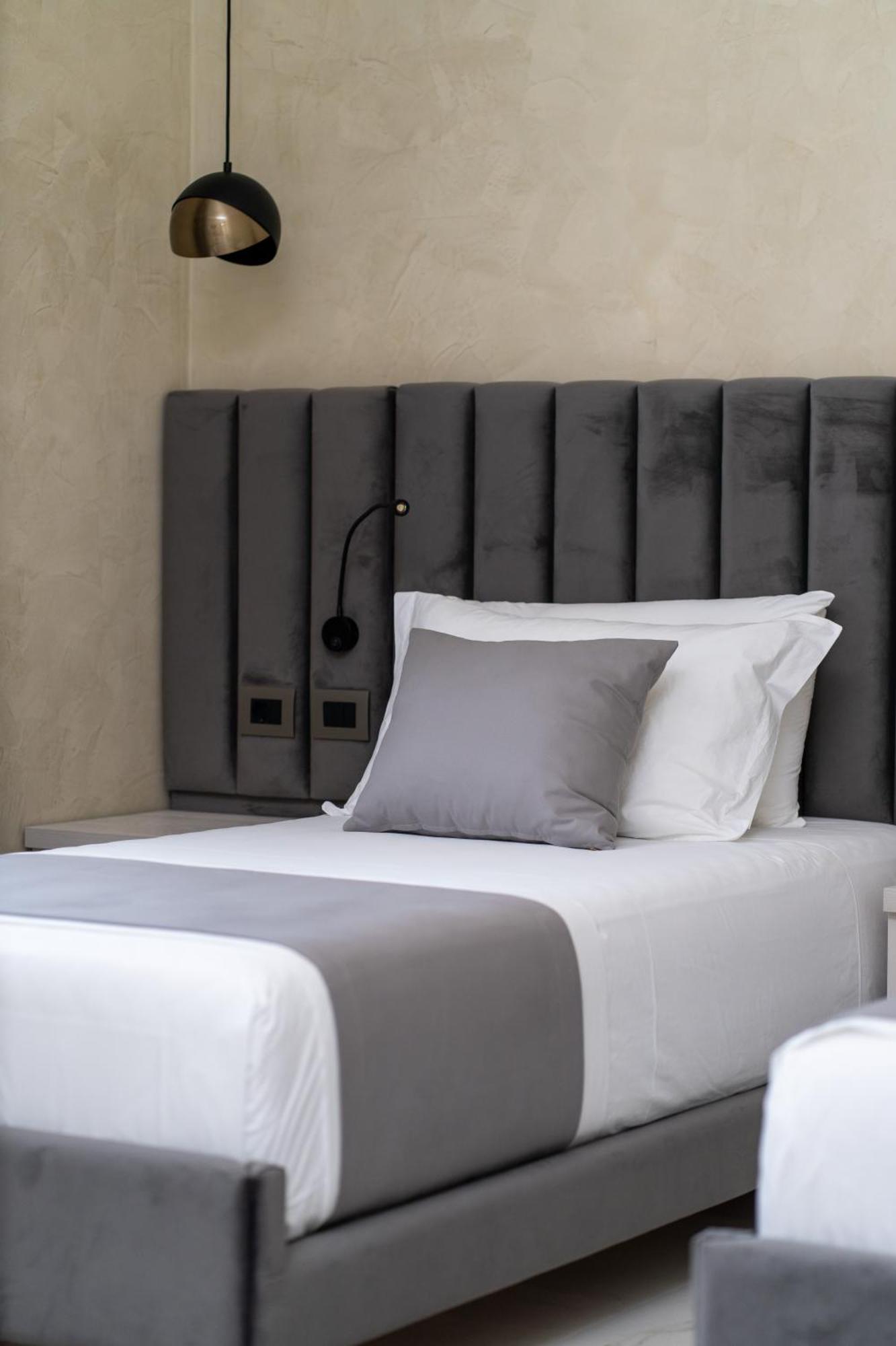 Hotel Plaza Μπεράτ Εξωτερικό φωτογραφία