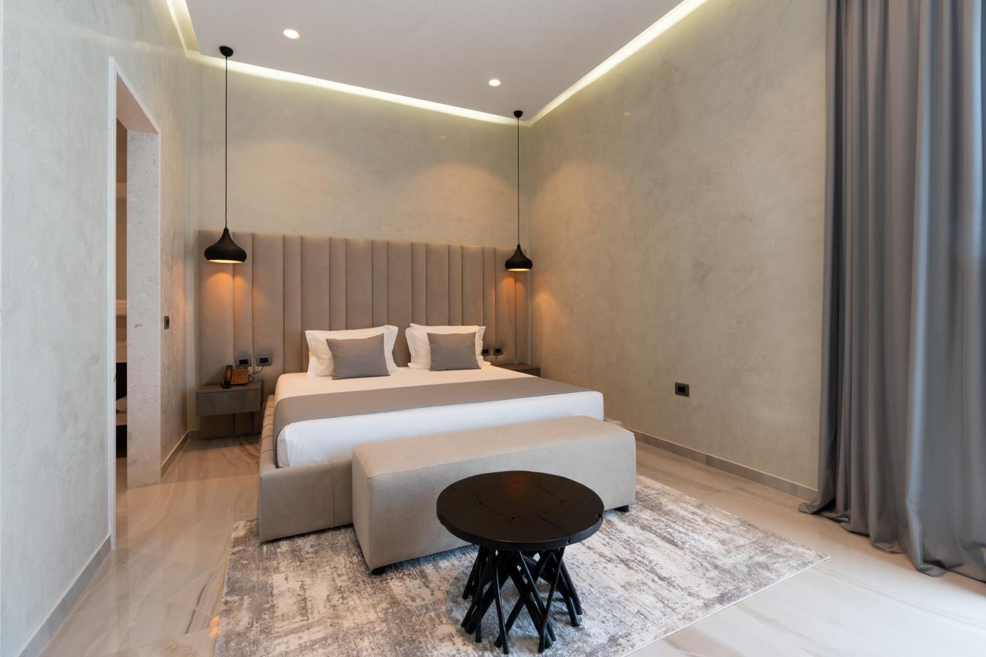Hotel Plaza Μπεράτ Εξωτερικό φωτογραφία