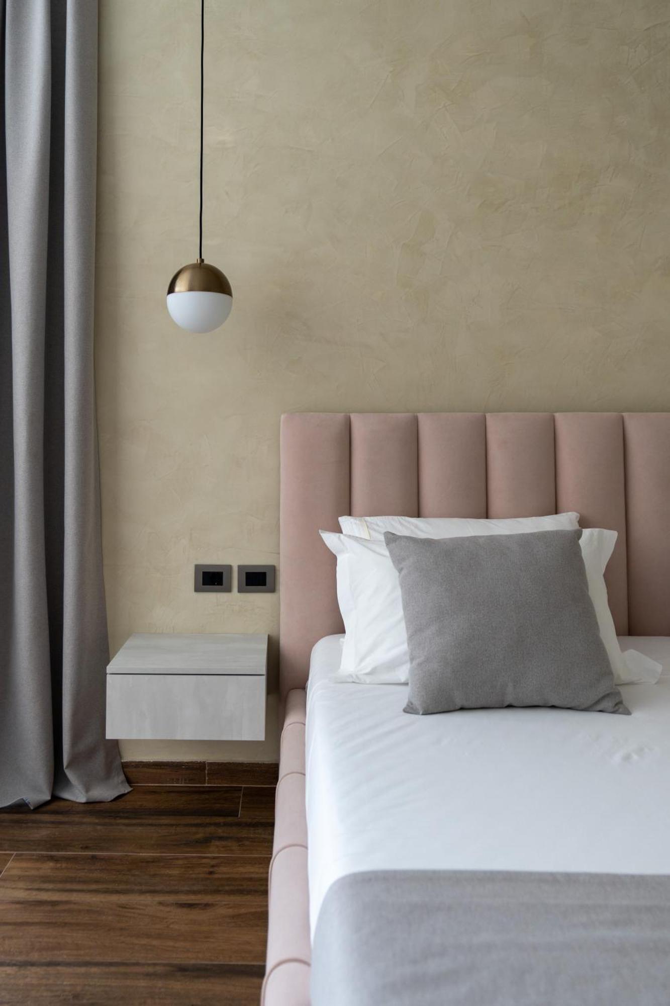 Hotel Plaza Μπεράτ Εξωτερικό φωτογραφία