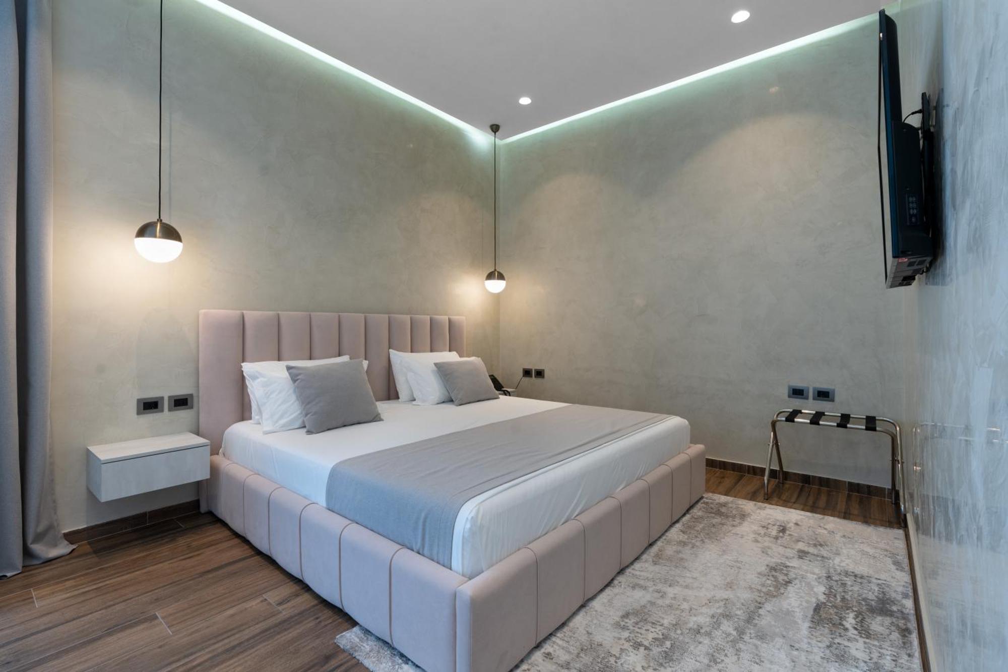 Hotel Plaza Μπεράτ Εξωτερικό φωτογραφία